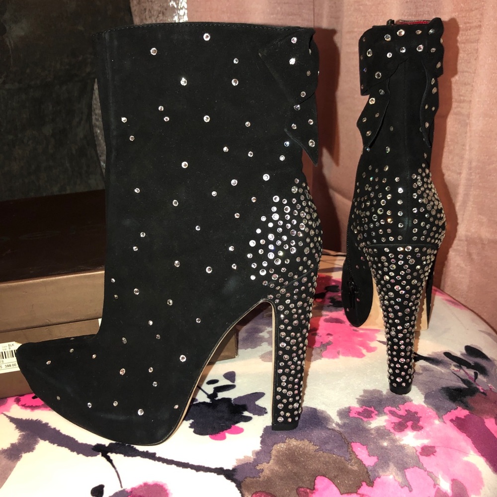 Beautiful Tara Subkoff for Bebe boots!